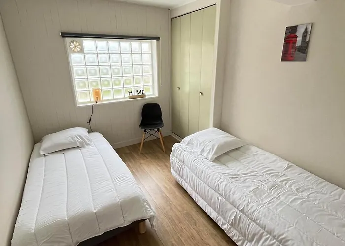 A 100m De La لوك-سور-مير